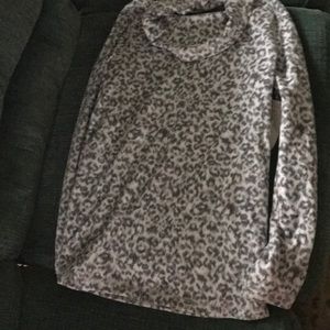 Exertek turtleneck work out sweater